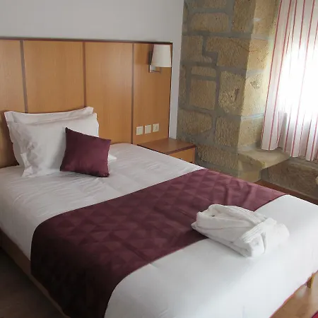 Hotel Solar Da Capela 3*