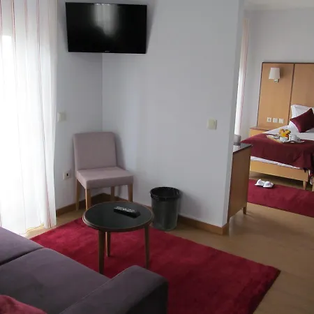 Hotel Solar Da Capela 3*